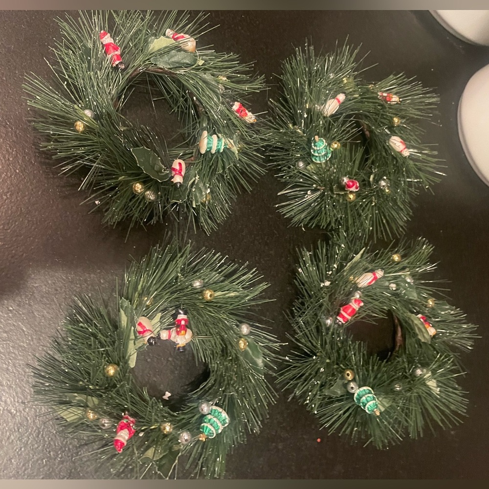Set/4 Christmas Candle Ring/Mini Wreaths